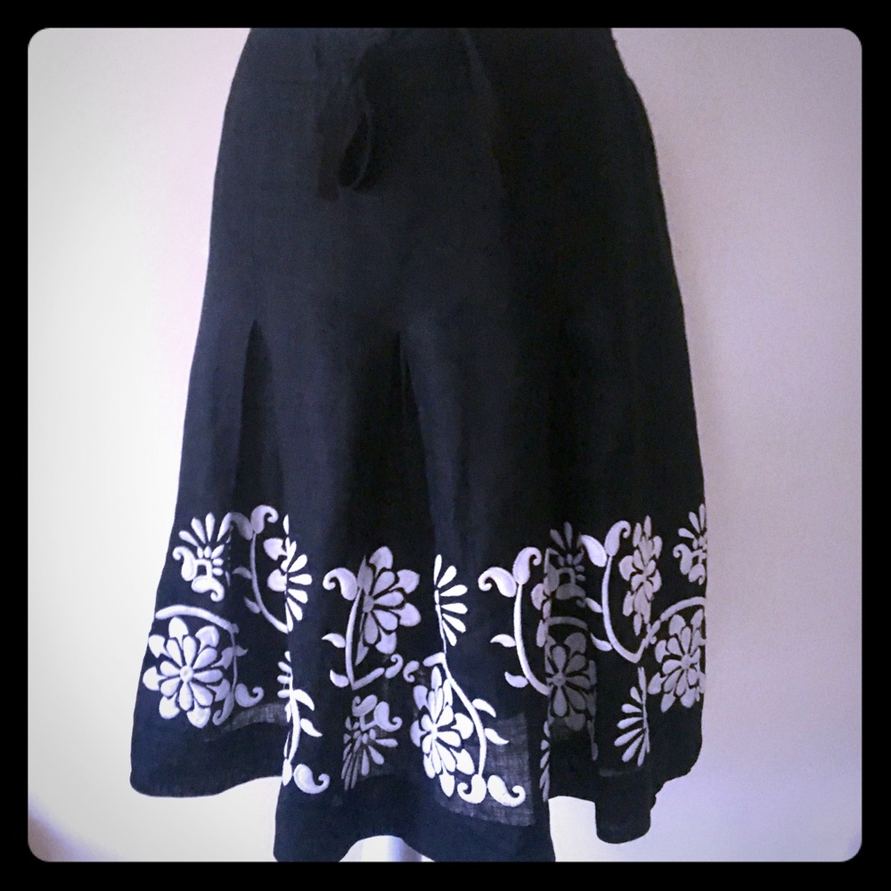 Ann Taylor Embroidered Linen Circle Skirt 6p